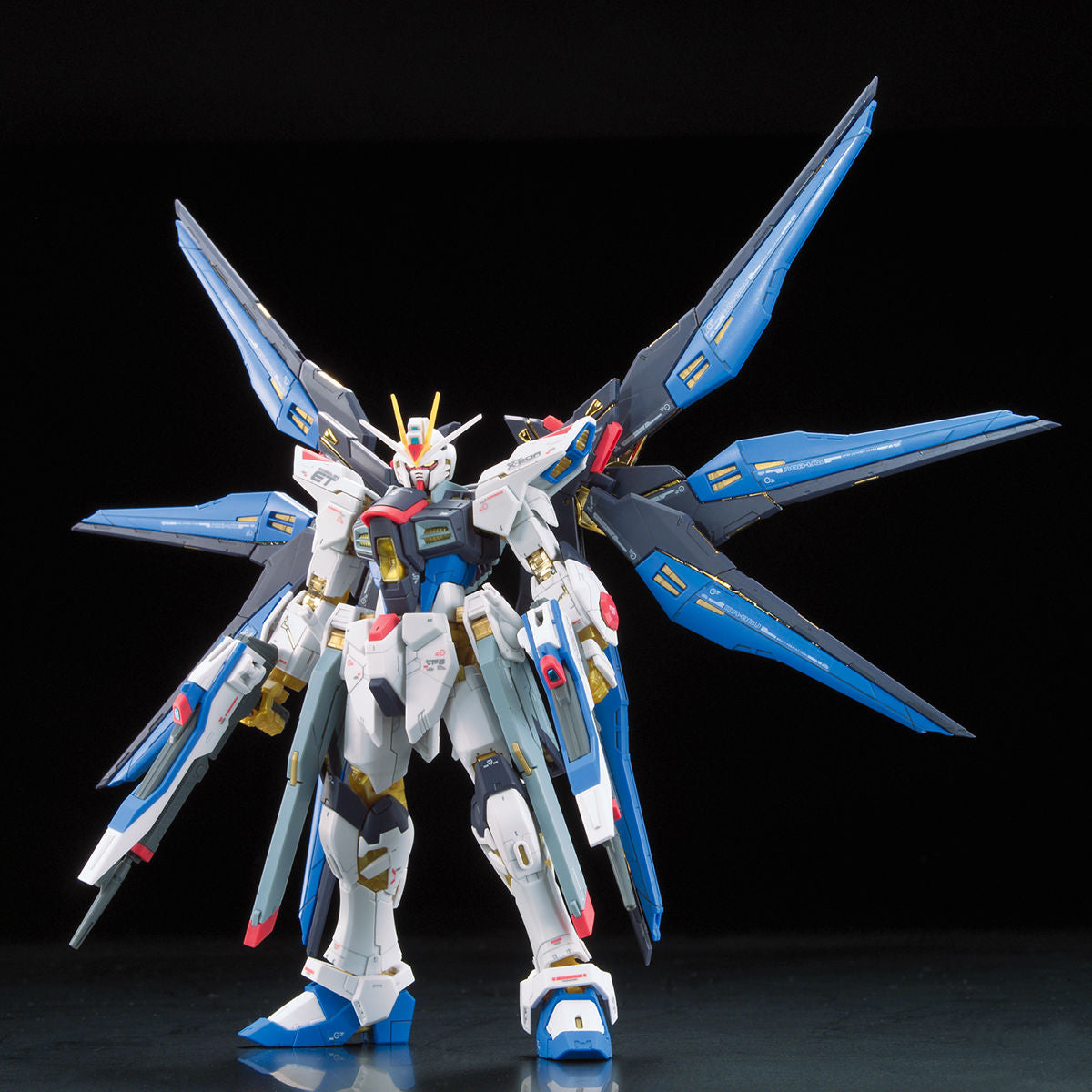 BANDAI RG 1/144 ZGMF-X20A STRIKE FREEDOM GUNDAM