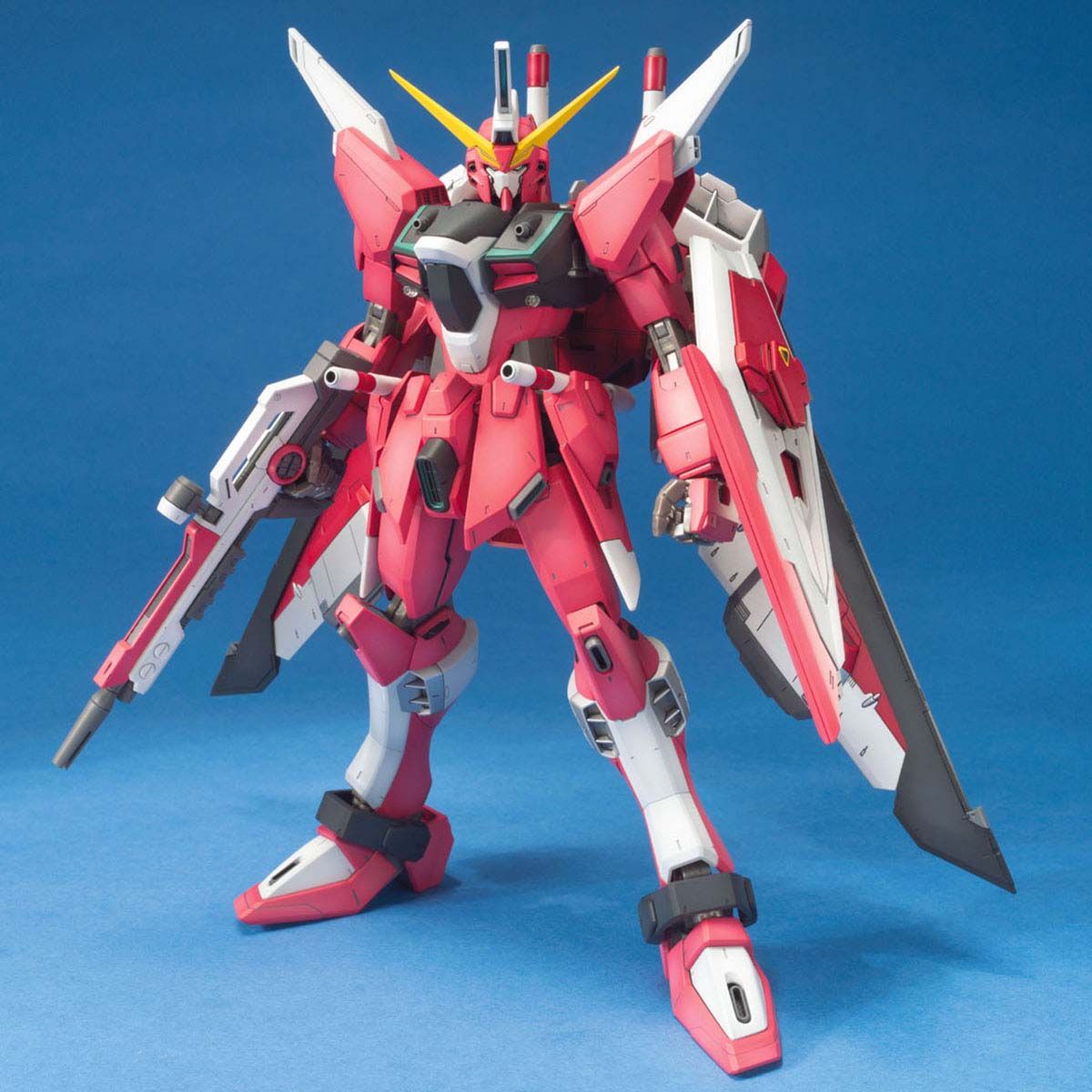 BANDAI MG 1/100 INFINITE JUSTICE GUNDAM