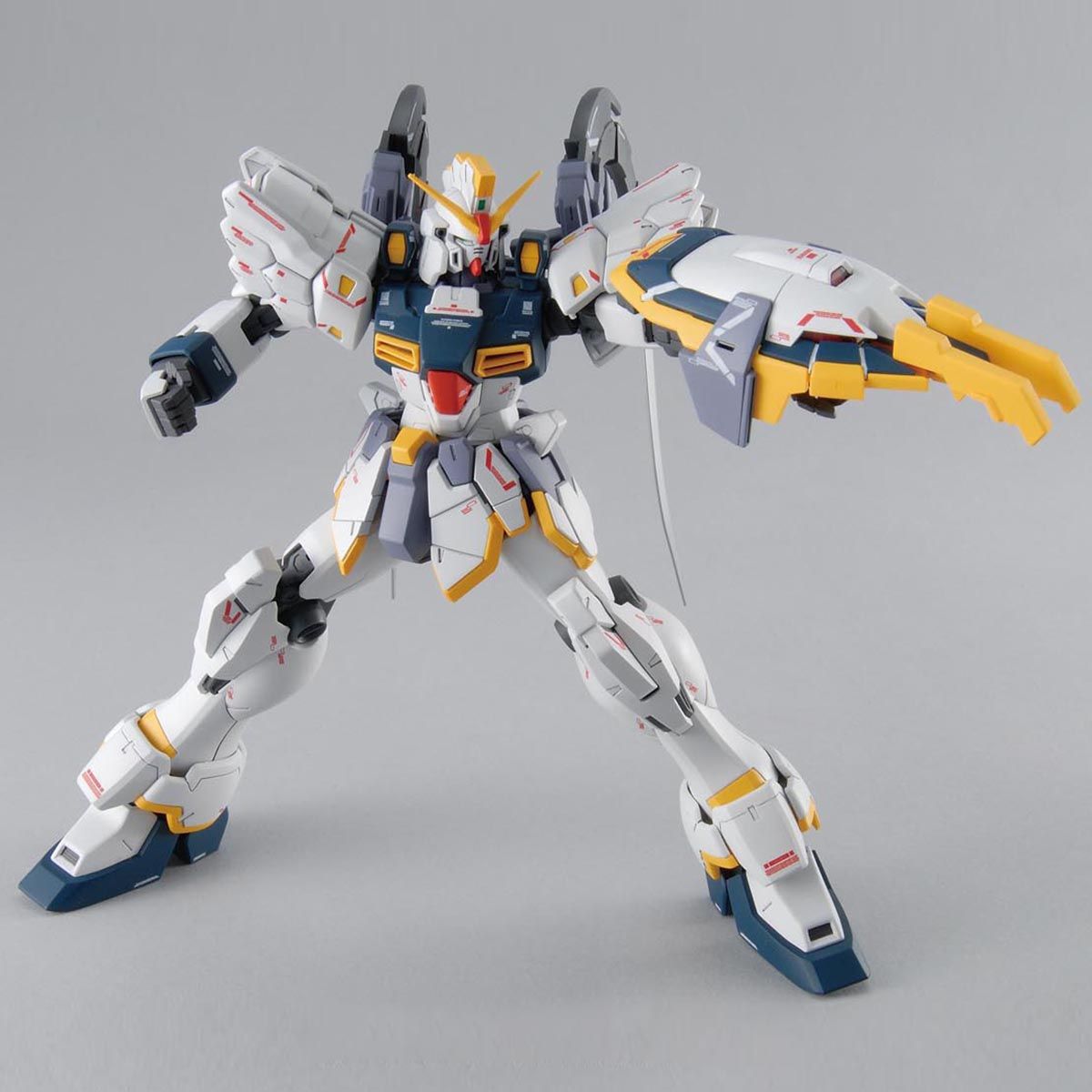 BANDAI MG 1/100 GUNDAM SANDROCK EW VER.
