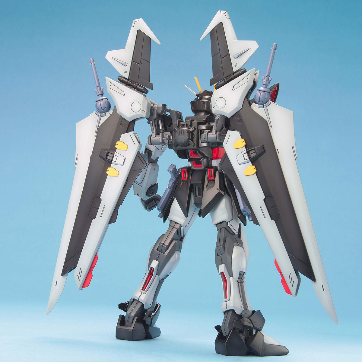 BANDAI MG 1/100 STRIKE NOIR GUNDAM