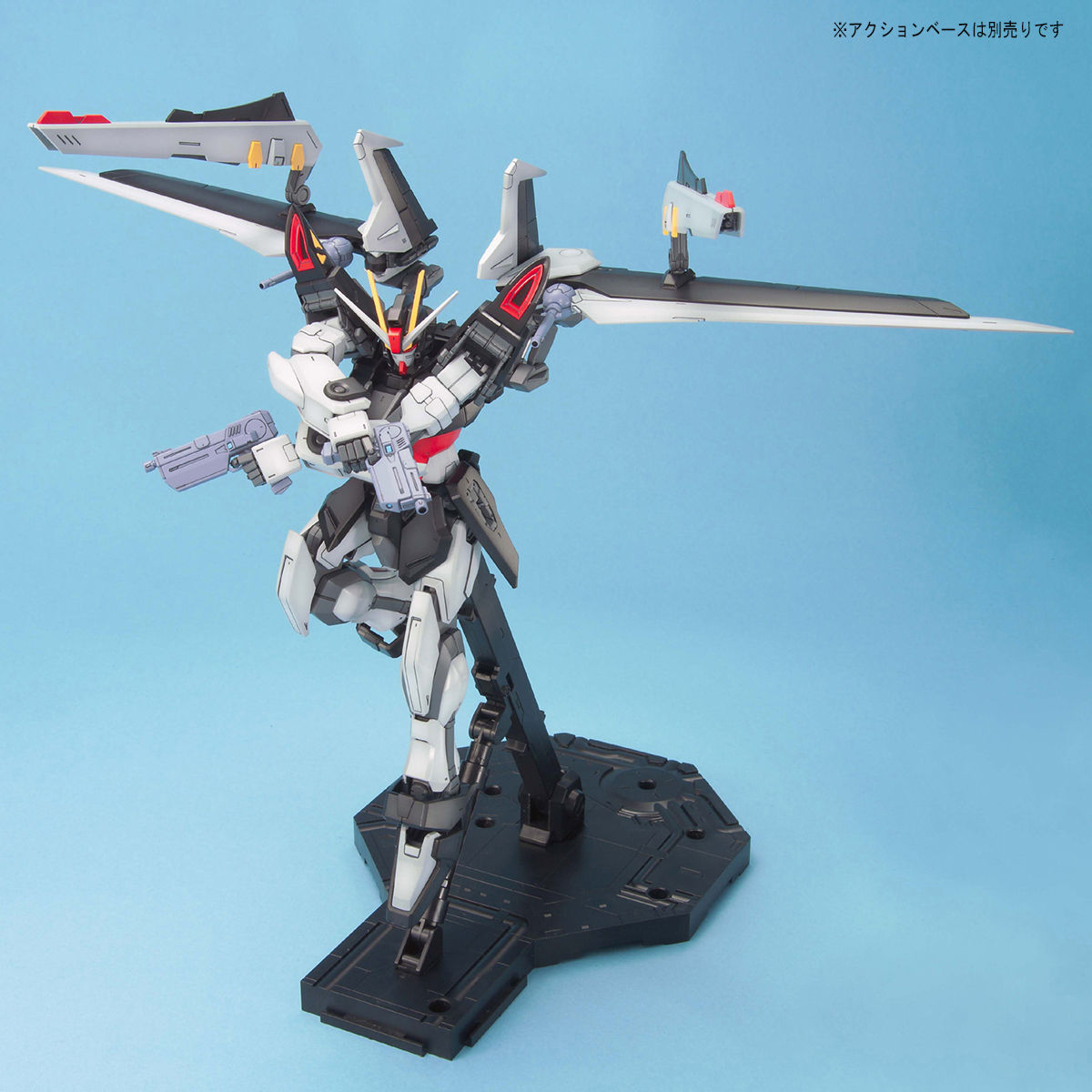 BANDAI MG 1/100 STRIKE NOIR GUNDAM
