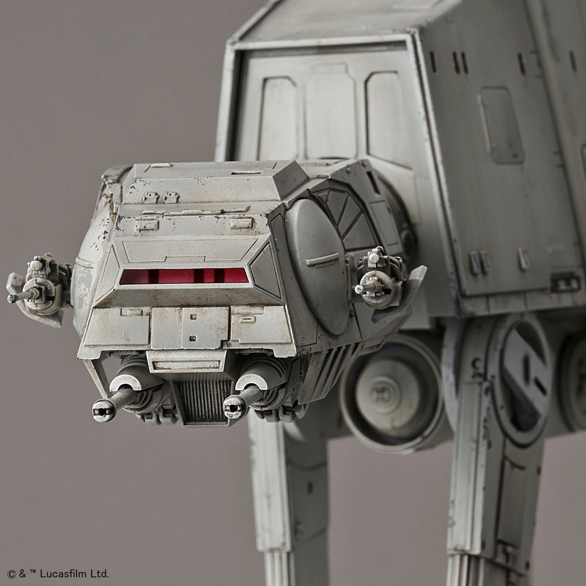 BANDAI STAR WARS 1/144 AT-AT