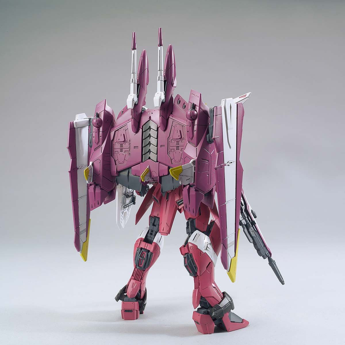 BANDAI MG 1/100 JUSTICE GUNDAM