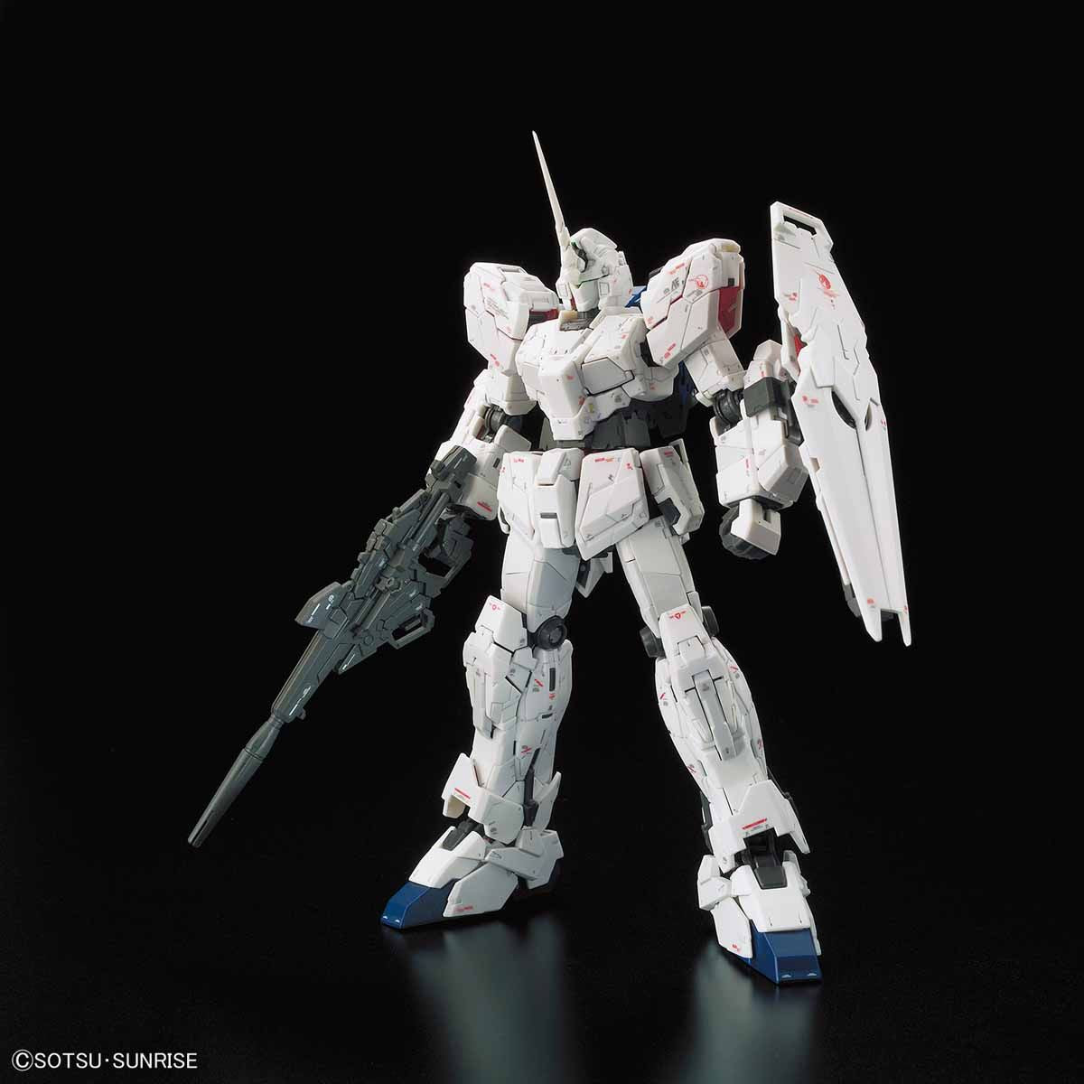 BANDAI RG 1/144 UNICORN GUNDAM