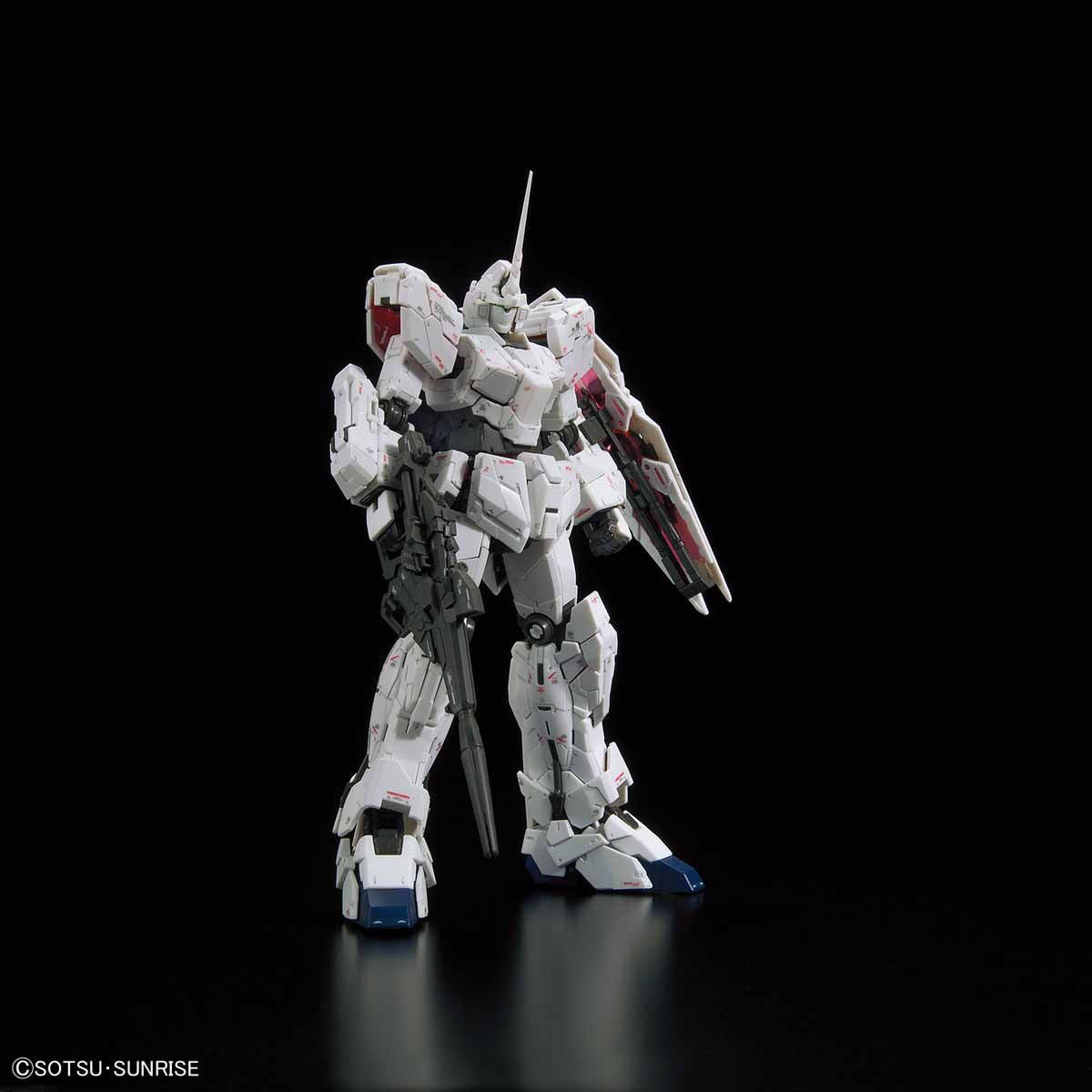 BANDAI RG 1/144 UNICORN GUNDAM