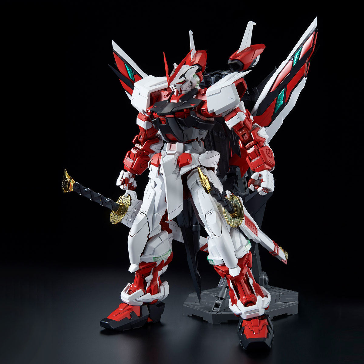 BANDAI PG 1/60 GUNDAM ASTRAY RED FRAME KAI