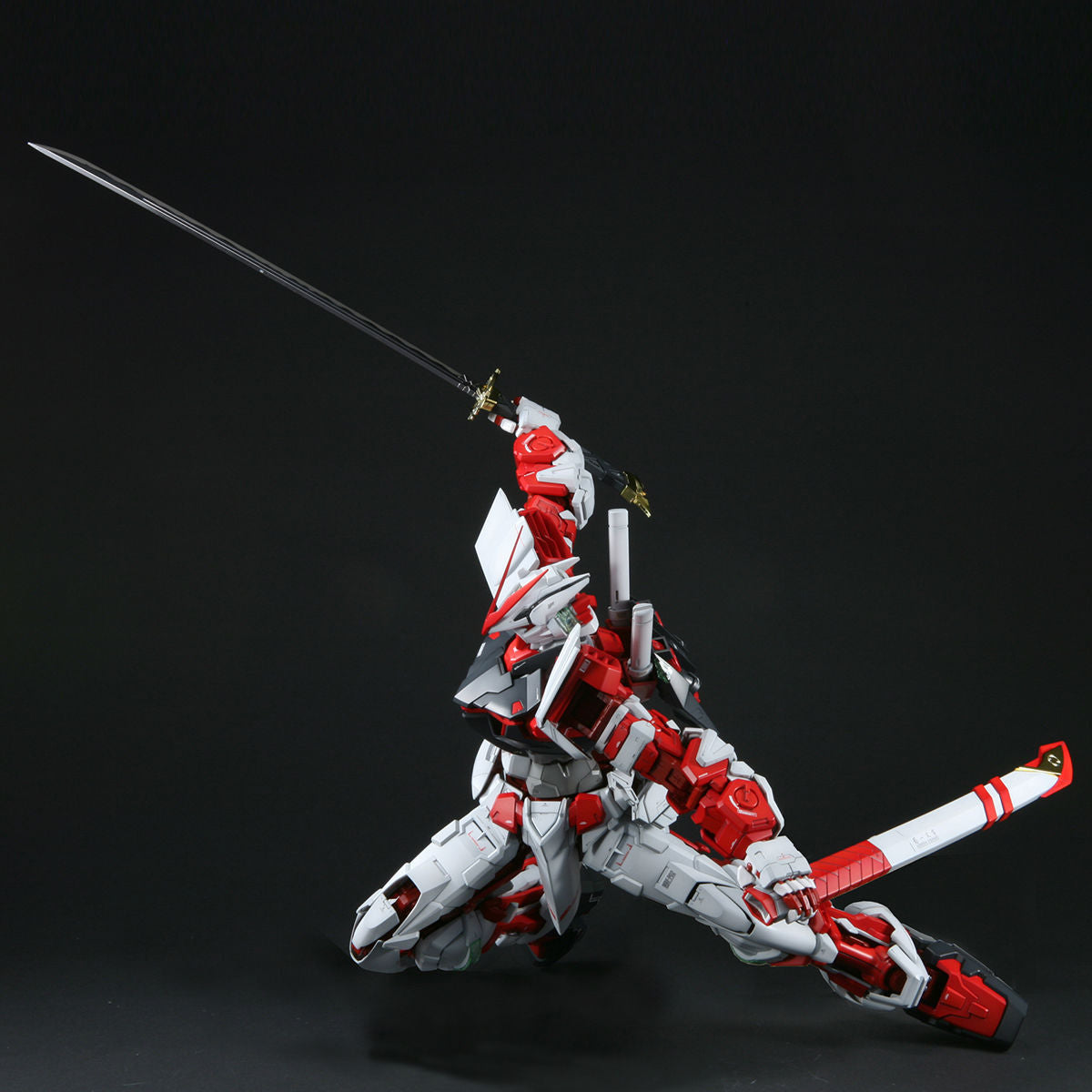 BANDAI PG 1/60 GUNDAM ASTRAY RED FRAME KAI