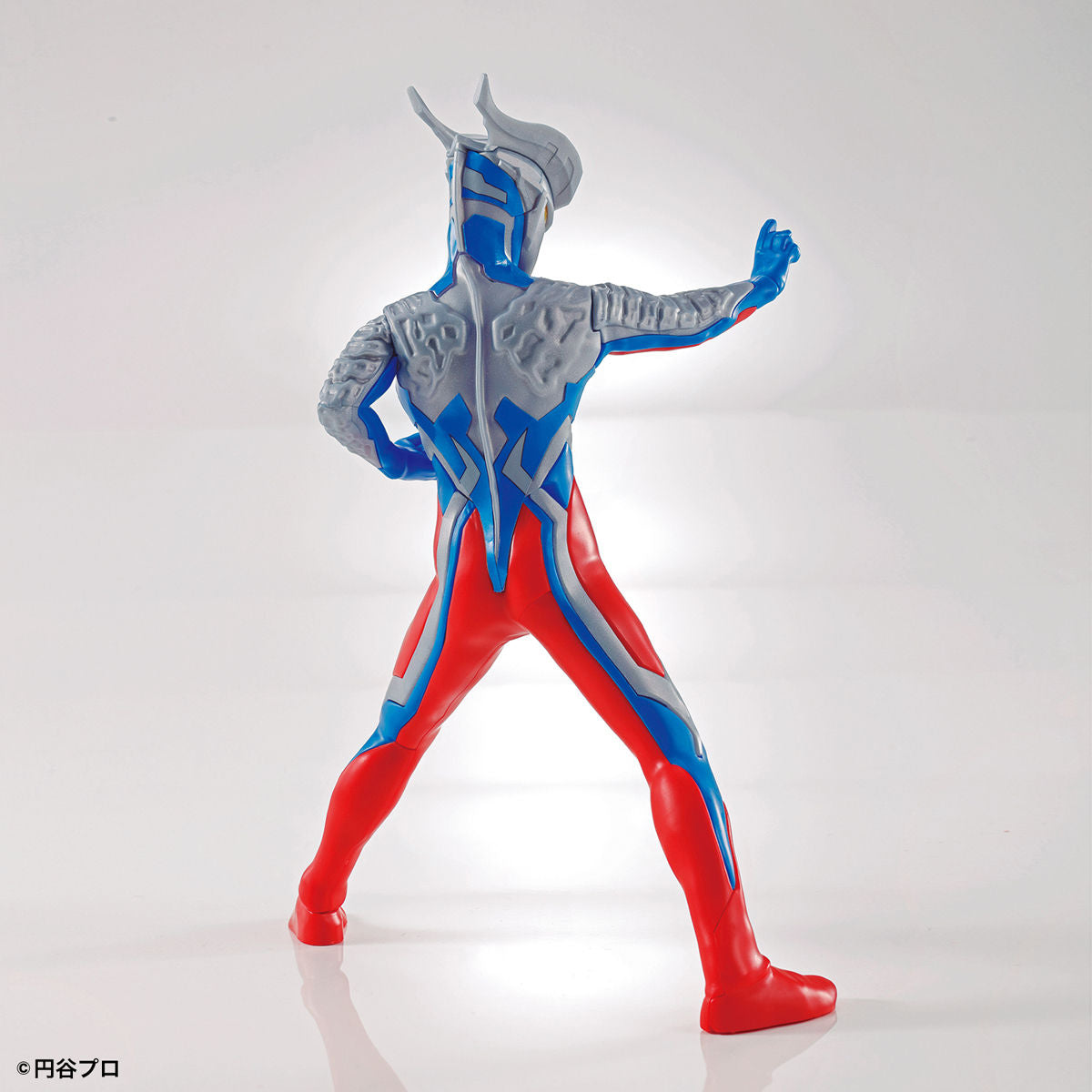 BANDAI ENTRY GRADE ULTRAMAN ZERO