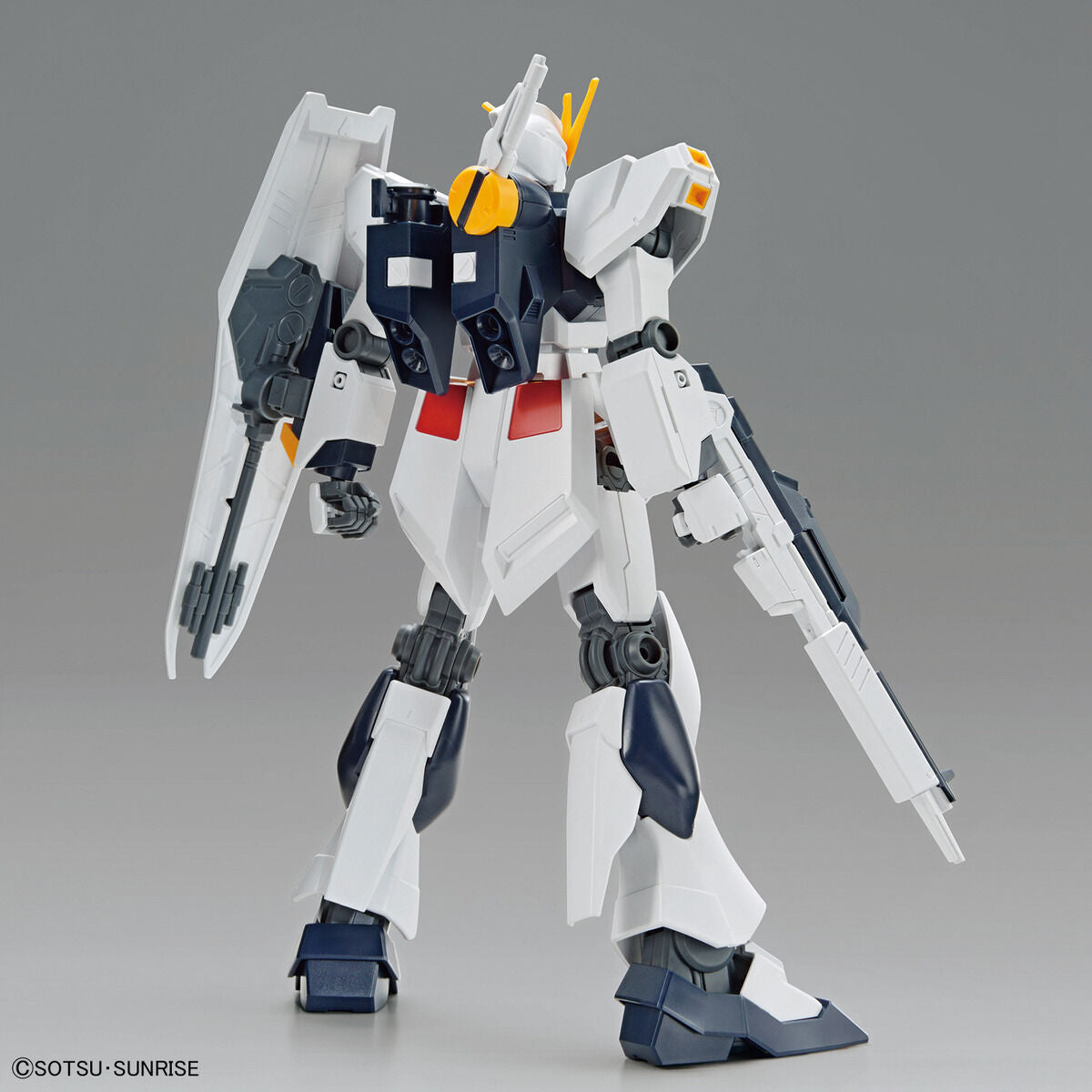 BANDAI ENTRY GRADE 1/144 V GUNDAM