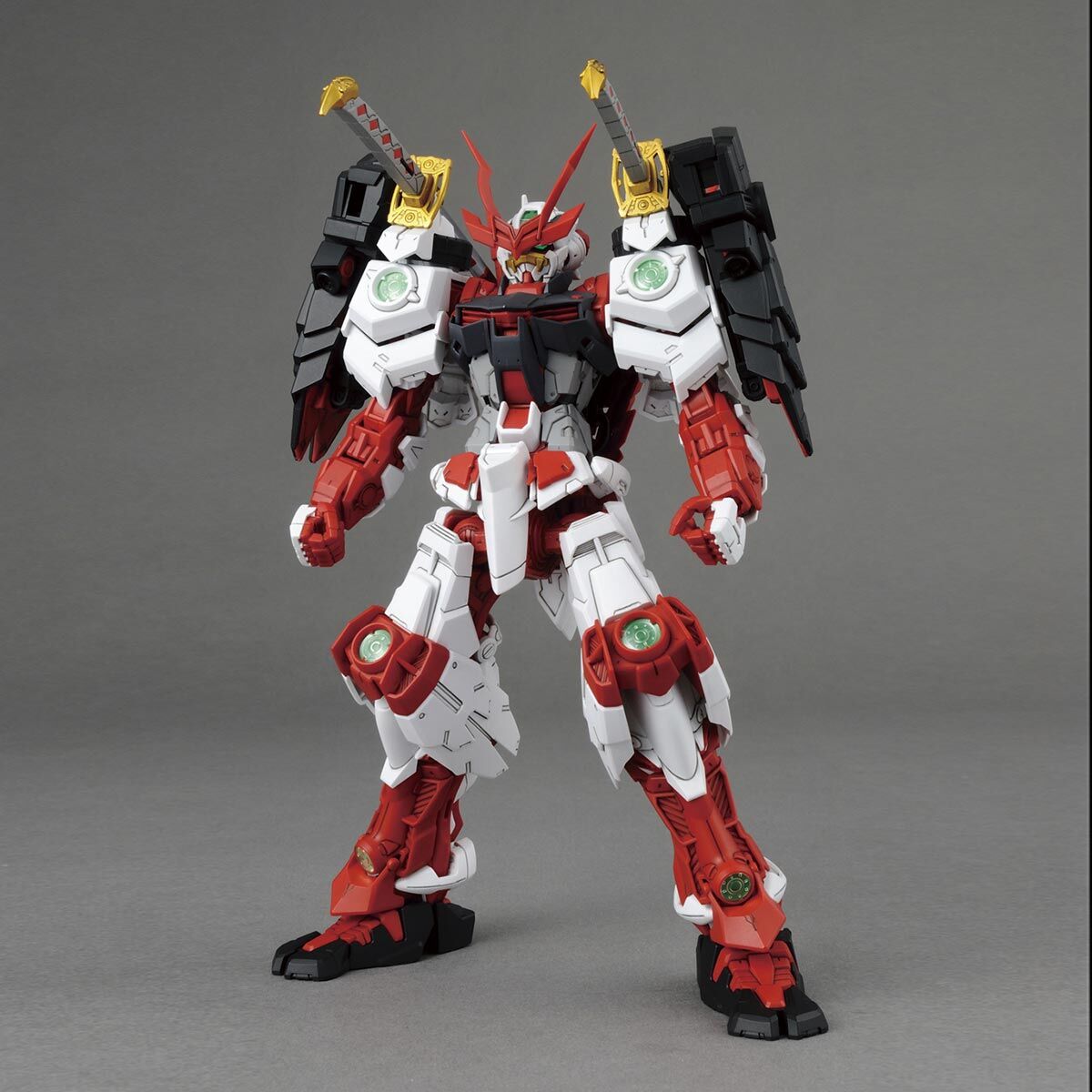 BANDAI MG 1/100 SENGOKU ASTRAY GUNDAM