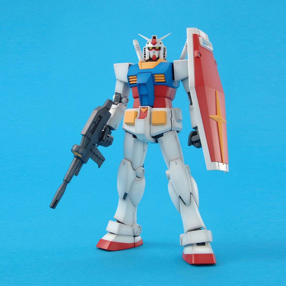 BANDAI MG 1/100 GUNDAM RX-78-2 VER. 2.0