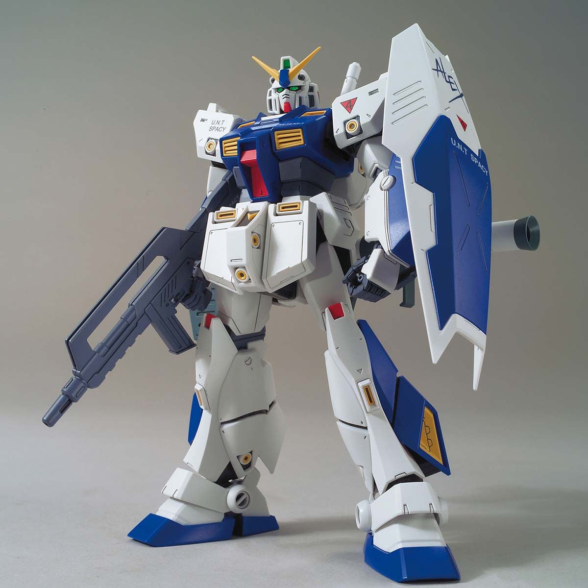 BANDAI MG 1/100 GUNDAM NT-1 VER. 2.0