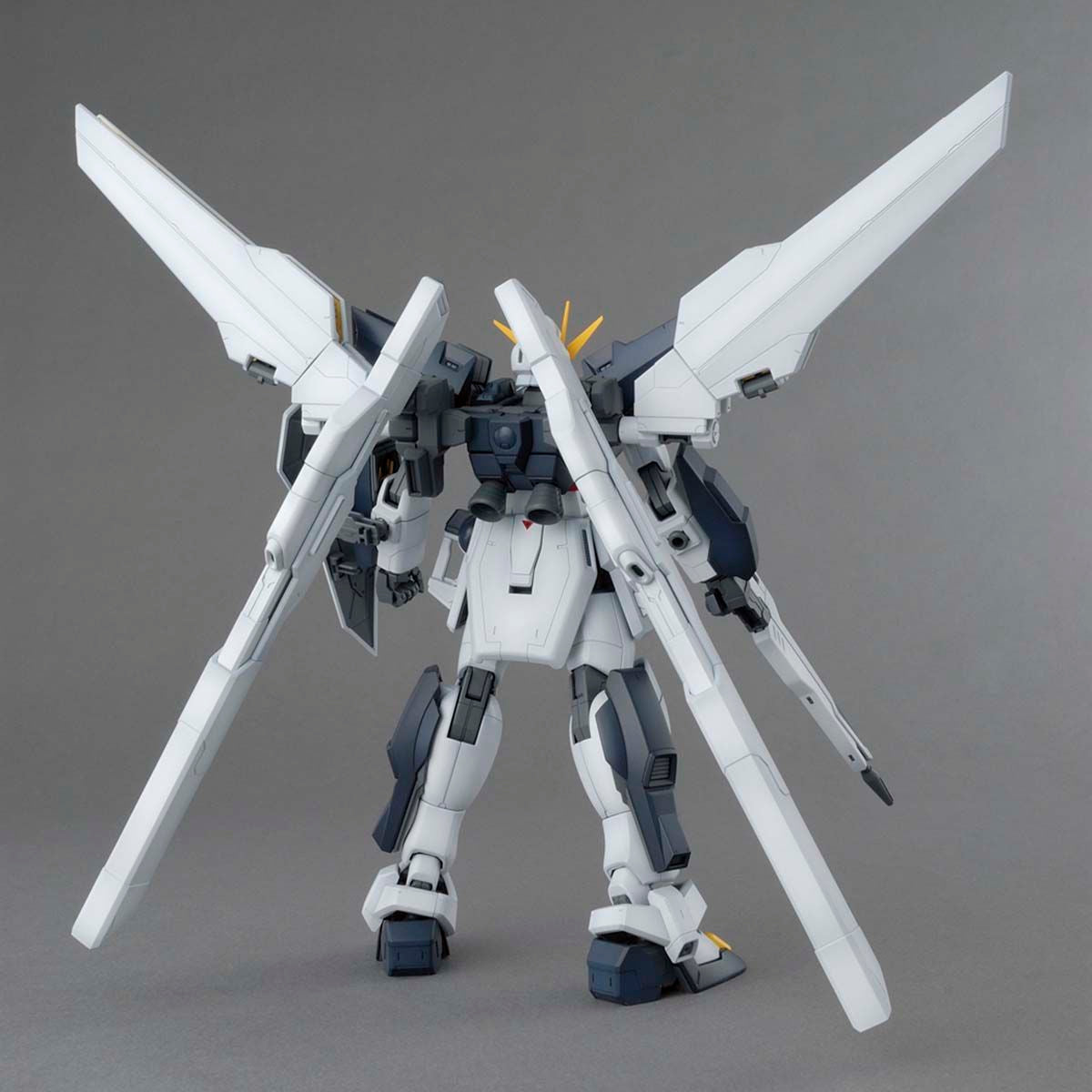 BANDAI MG 1/100 GUNDAM DOUBLE X