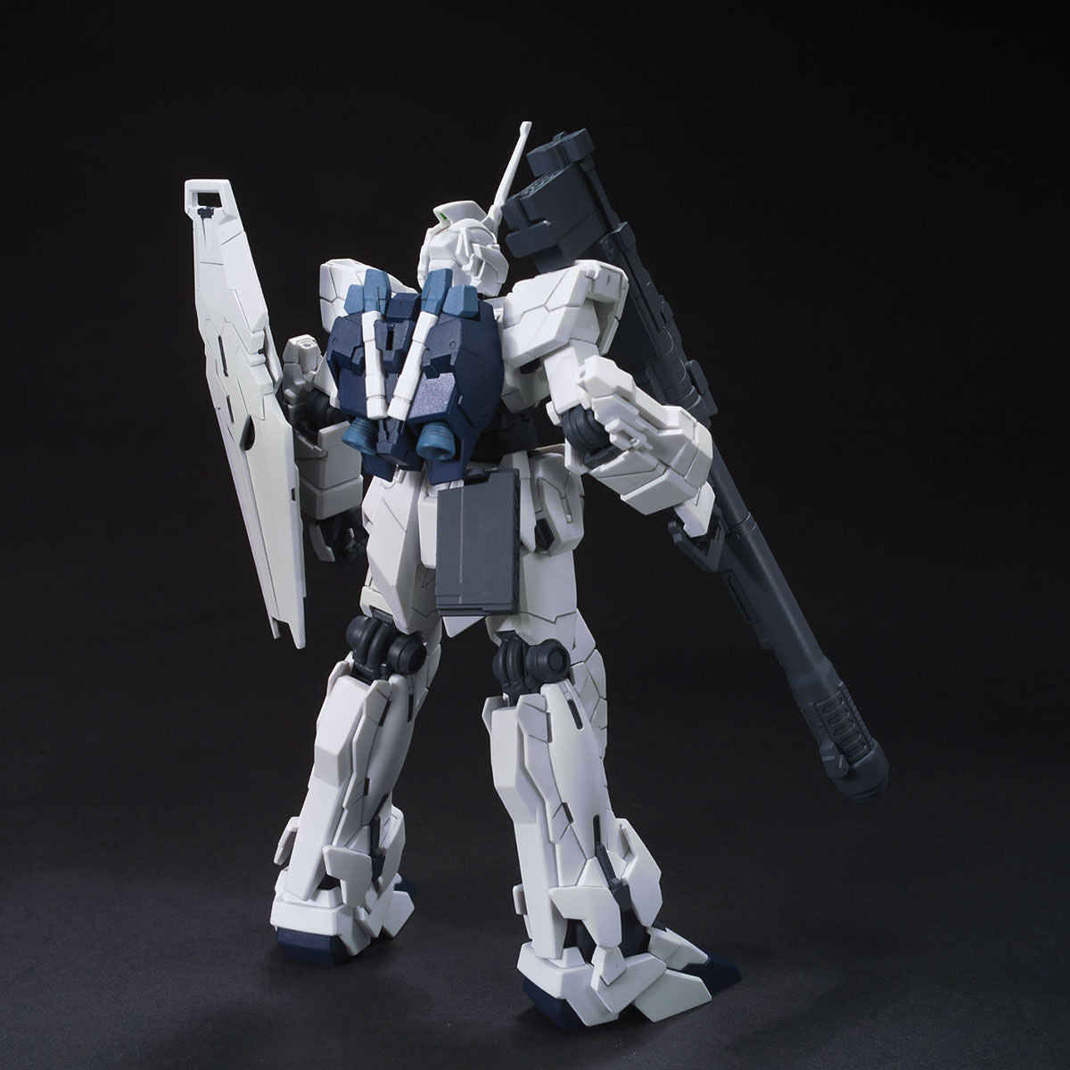 BANDAI HGUC 1/144 RX-0 UNICORN GUNDAM (UNICORN MODE)