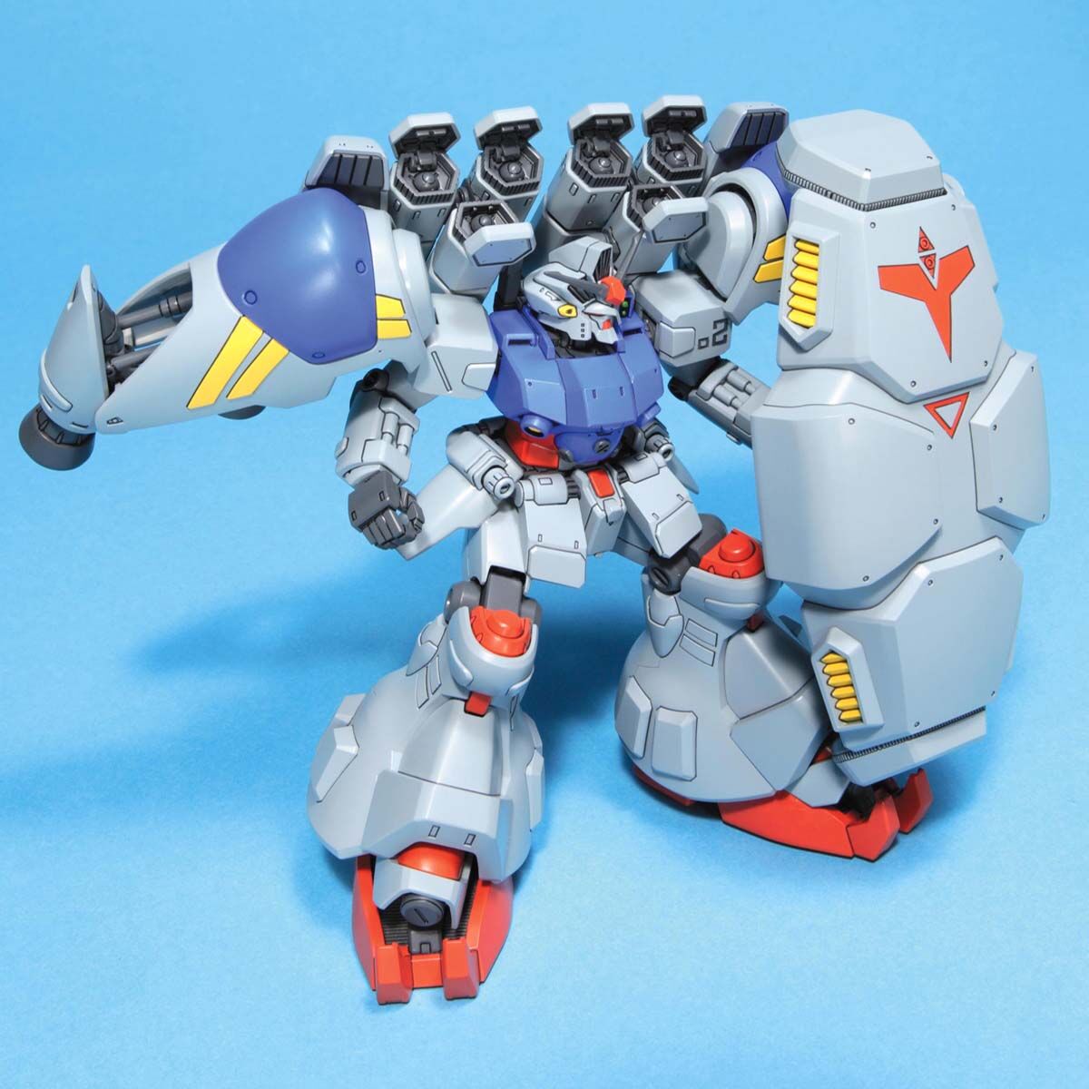 BANDAI HGUC 1/144 GP-02A MLRS CUSTOM