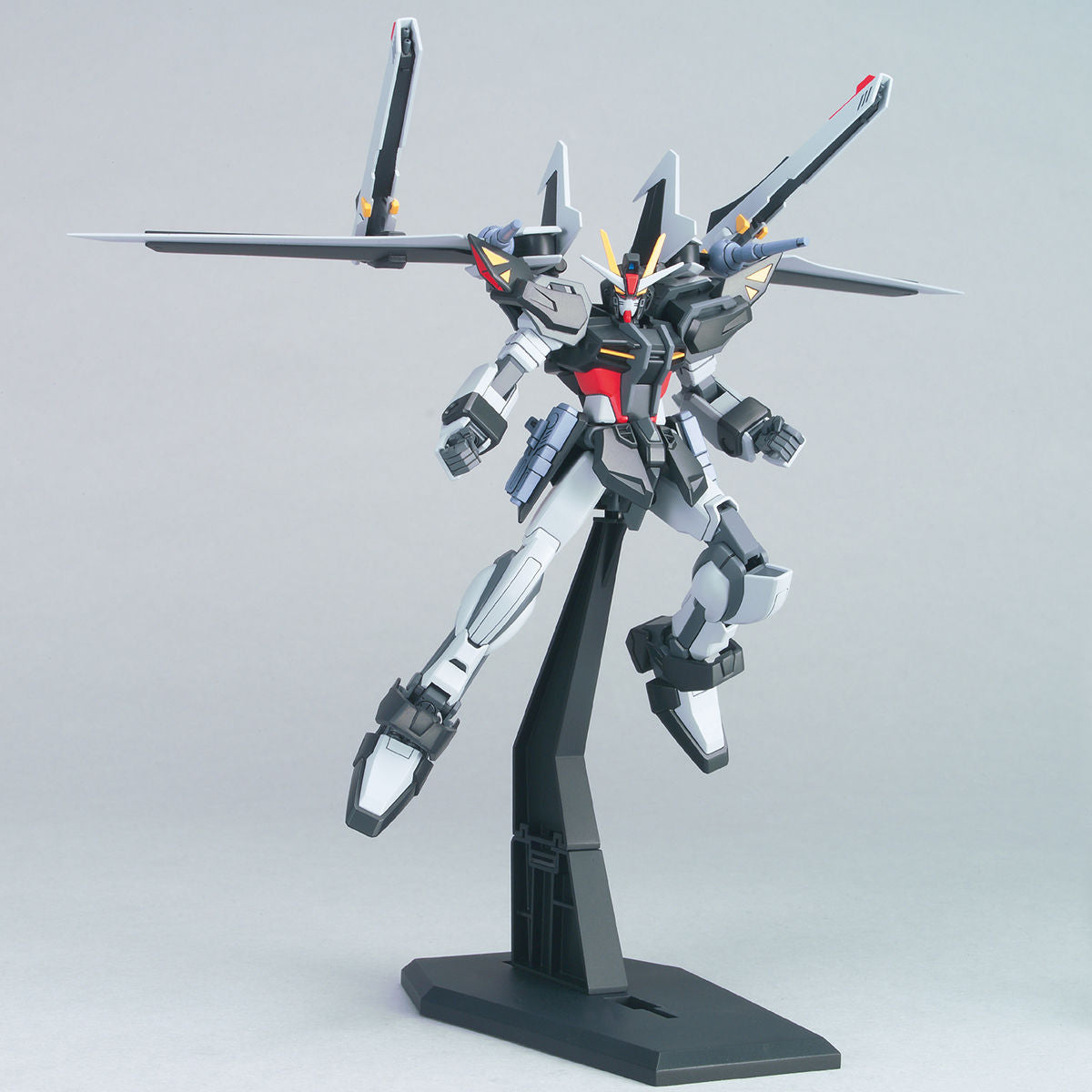 BANDAI HG 1/144 STRIKE NOIR GUNDAM