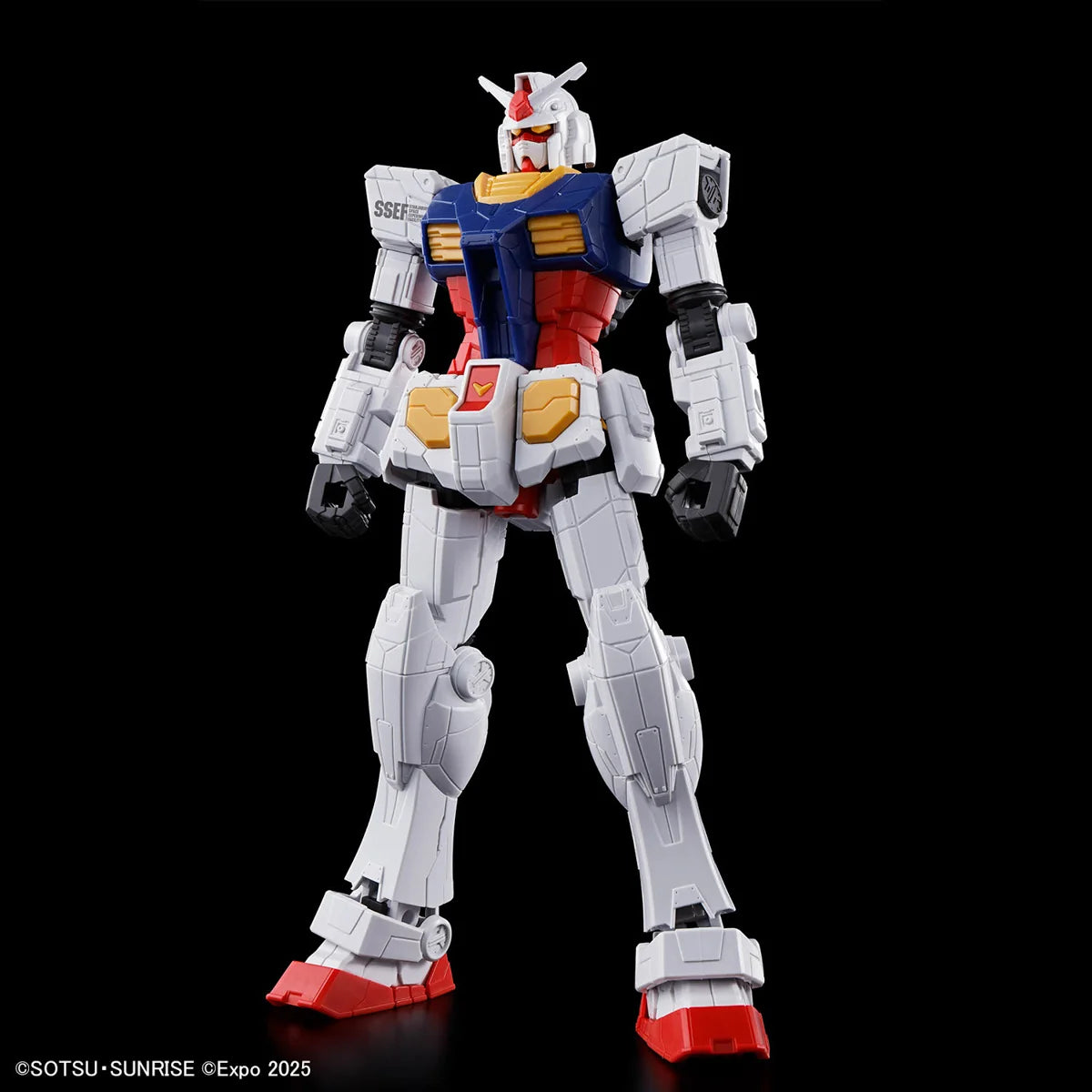 BANDAI ENTRY GRADE 1/144 RX-78F00/E GUNDAM